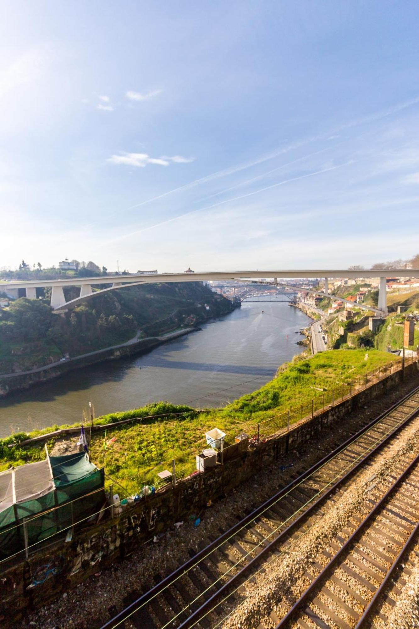 Guest H4U - Sao Vitor Studio River View ปอร์โต ภายนอก รูปภาพ